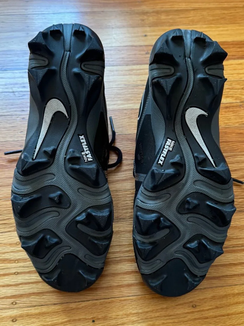 Nike Alpha Menace 3 Shark GS ‘Black Iron Grey’ Big Kids 6 Wide Football Cleats
